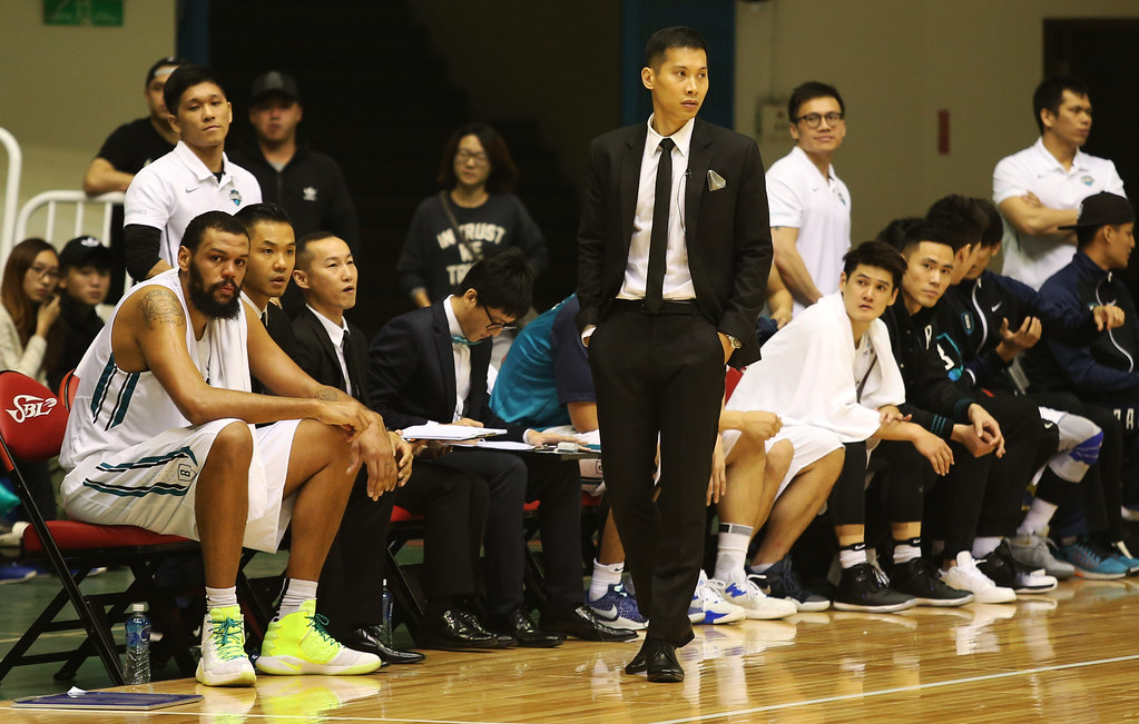 顏行書轉任顧問　富邦有意網羅許晉哲