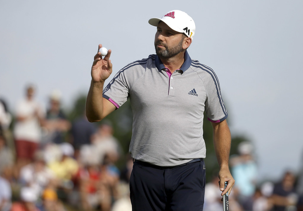 Hughes、McGirt並列領先　Garcia一桿進洞