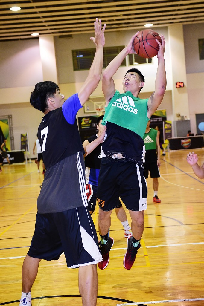 國泰NBA YOUTH MADNESS開戰　雜牌軍先搶冠