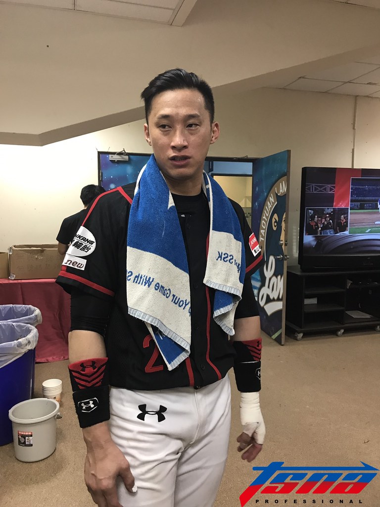 腳已發膿3天　黃浩然帶傷扛出致勝轟