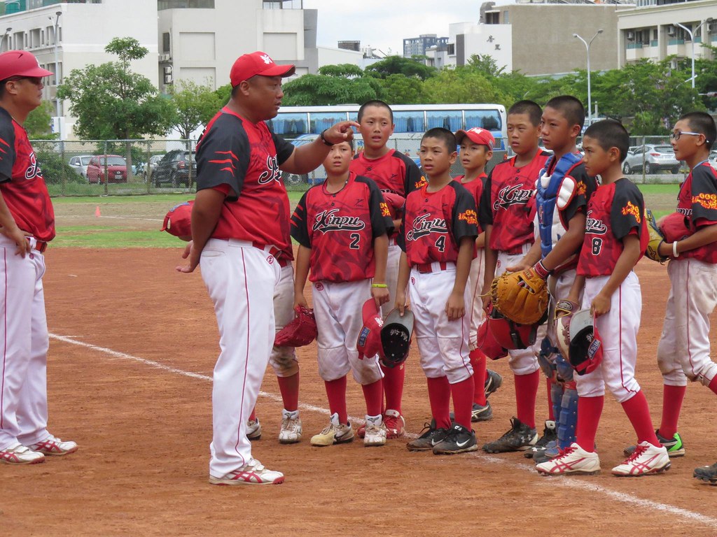 ​王爵勳安打逼加賽　新埔、東園驚險晉級