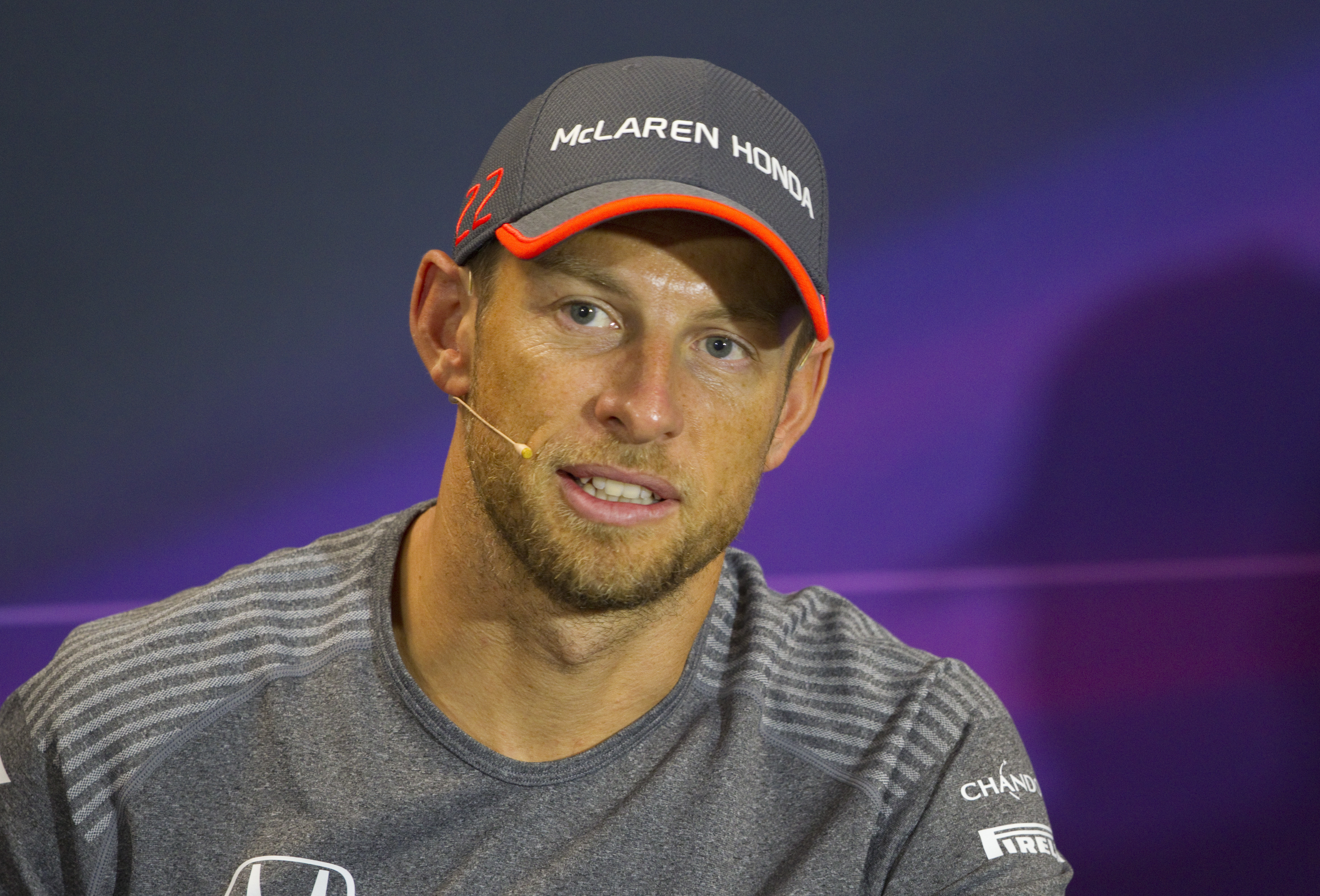 重回賽道　Button稱難適應新車