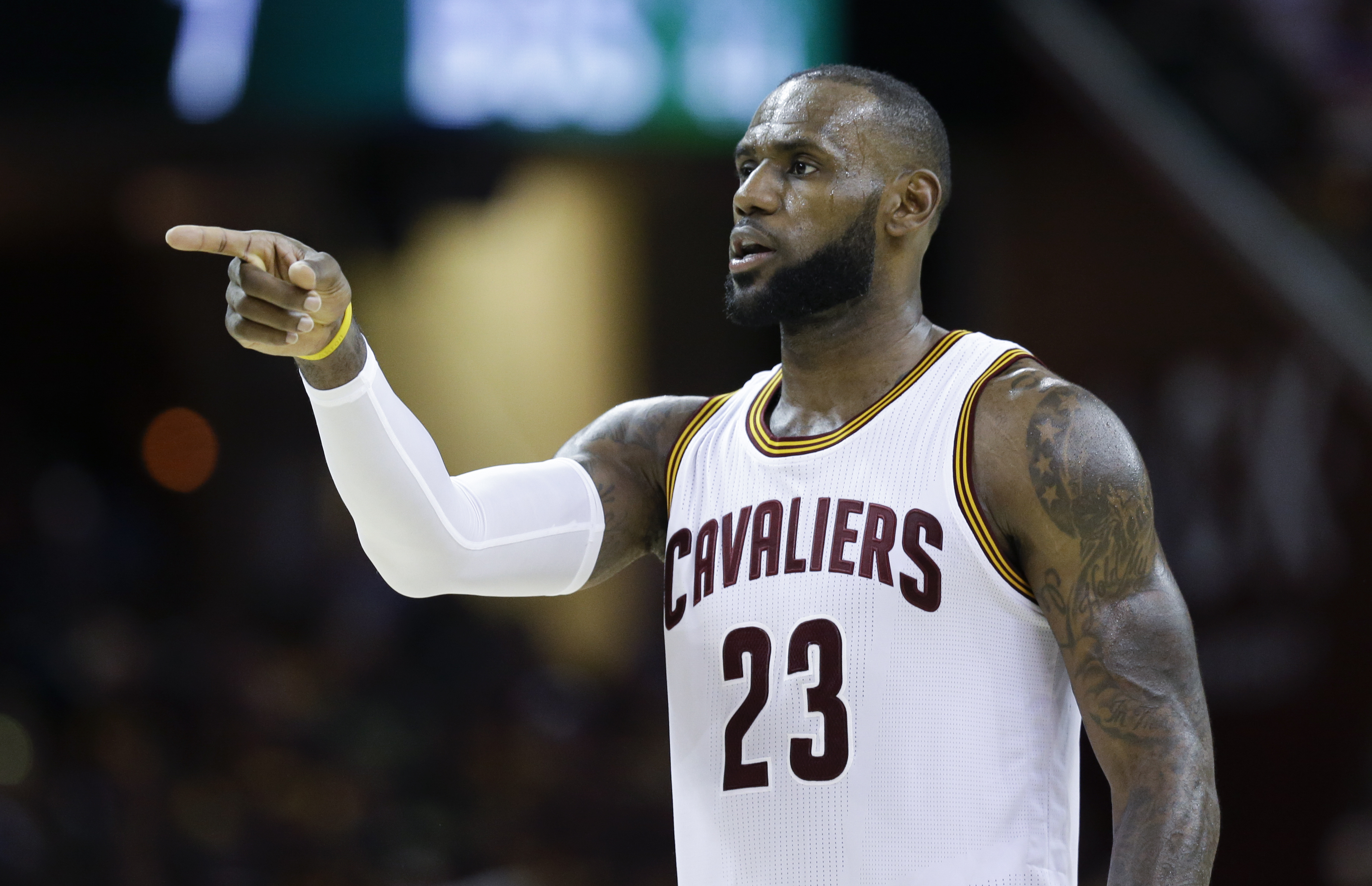 背水一戰奪勝　LeBron：迎接挑戰