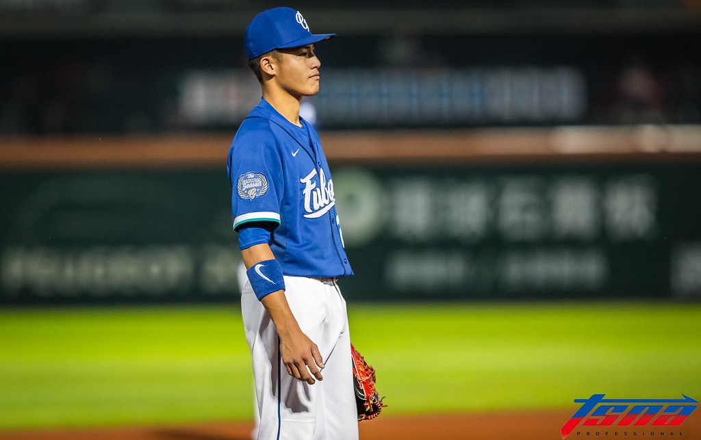 方克偉傳球「溜手」　李宗賢：是我回壘太慢