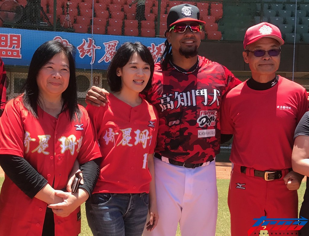 ​曼尼就是愛棒球　45歲熱情未減
