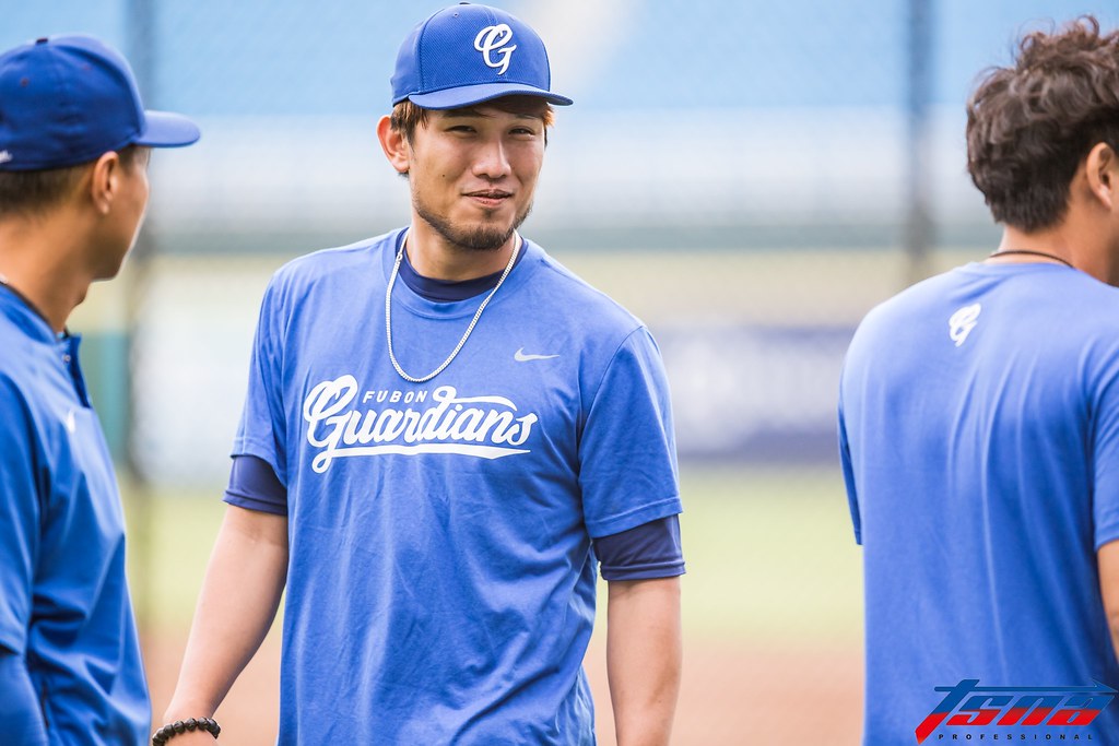 ​調整右肩姿勢　黃勝雄投出傷後最長局數