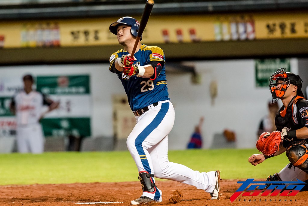 陳俊秀清壘安打　Lamigo逆轉統一