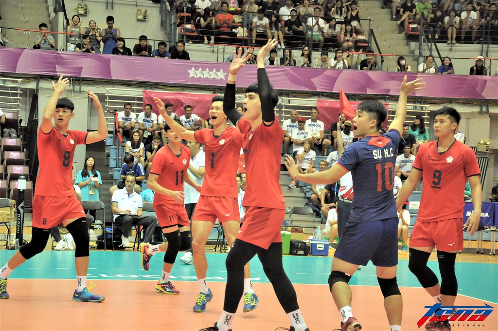 首戰強敵法國　中華男排奮戰後吞敗