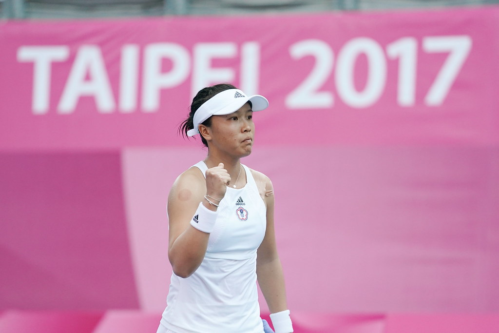 ​李亞軒晉級女單四強　不忍弟弟棄賽