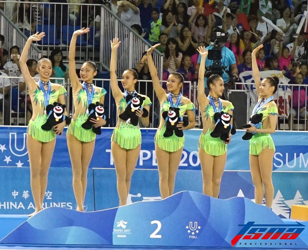 筋開腰軟會旋轉！　韻律體操團體奪銀