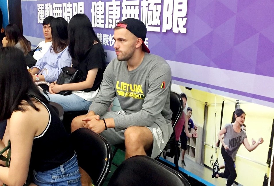 瓊斯盃砍50分　立陶宛Šeškus來璞園測試