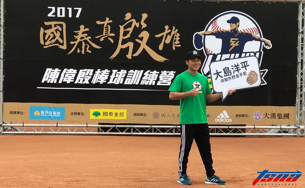 日籍教練跨海助陣　營長陳偉殷超開心