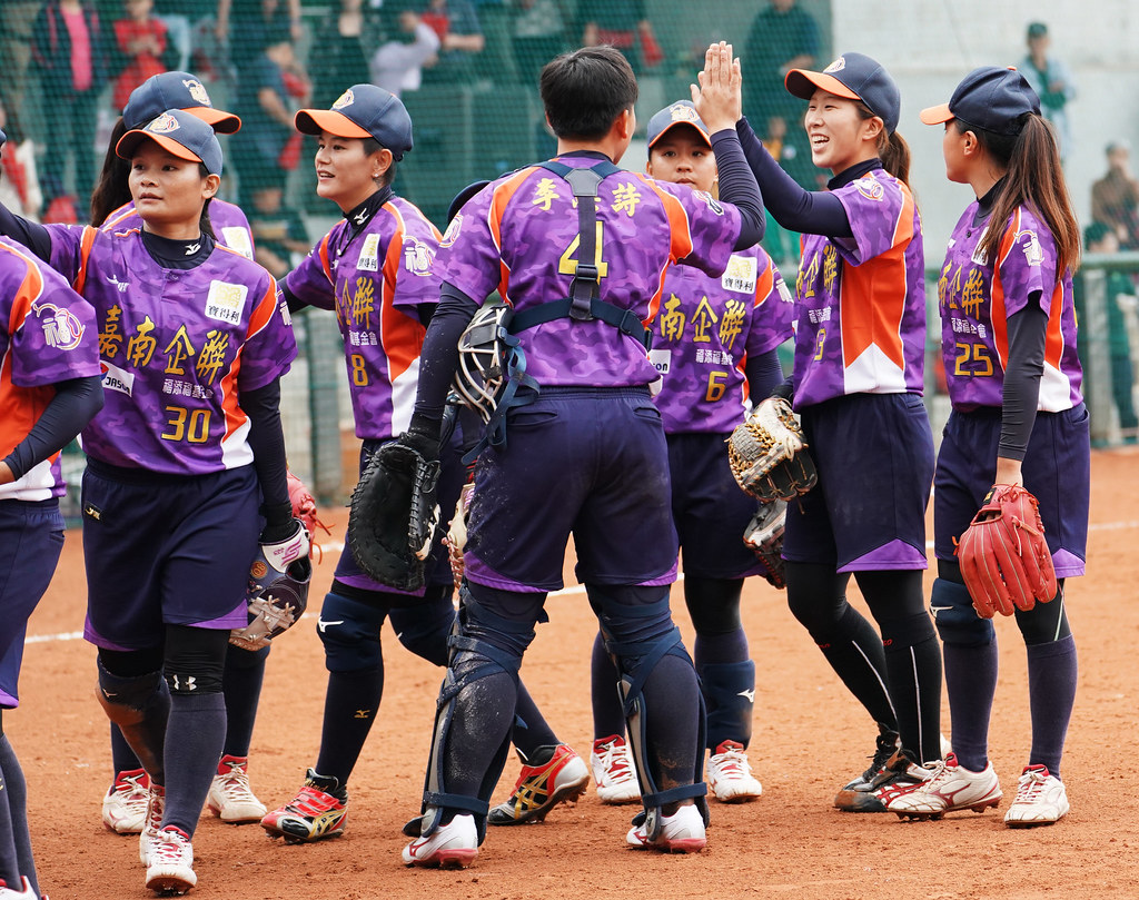 嘉南鷹1日笑收2勝　2連霸僅剩1步之遙