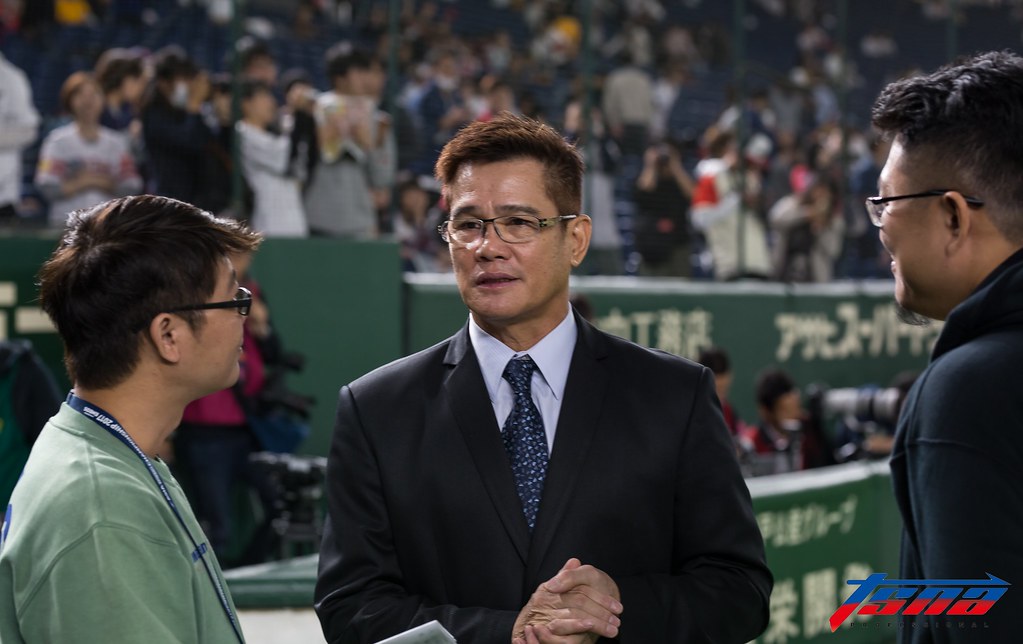 郭源治親臨台日戰現場　稱讚王柏融很特別