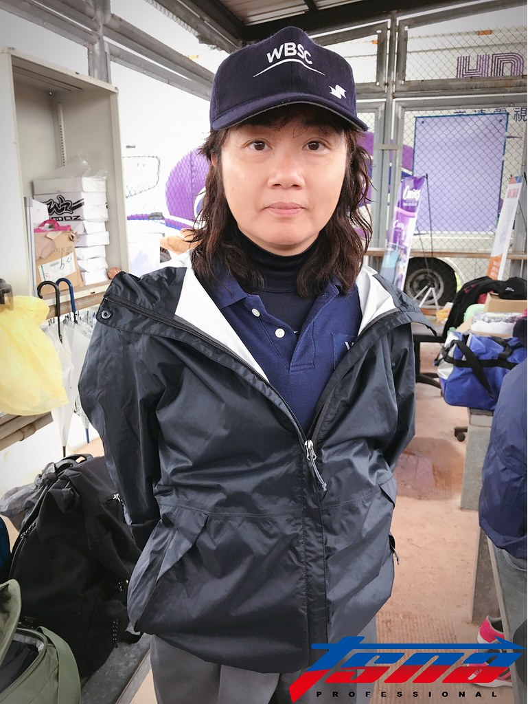友情相挺！　香港裁判自費機票來台執法