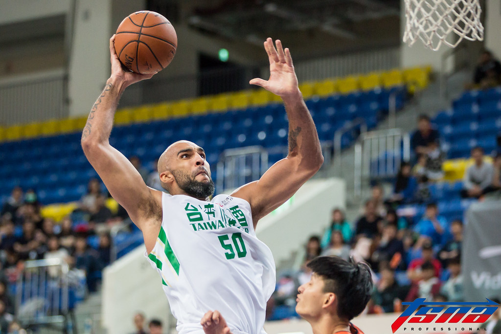 李恩回鍋台啤首戰　周俊三稱讚