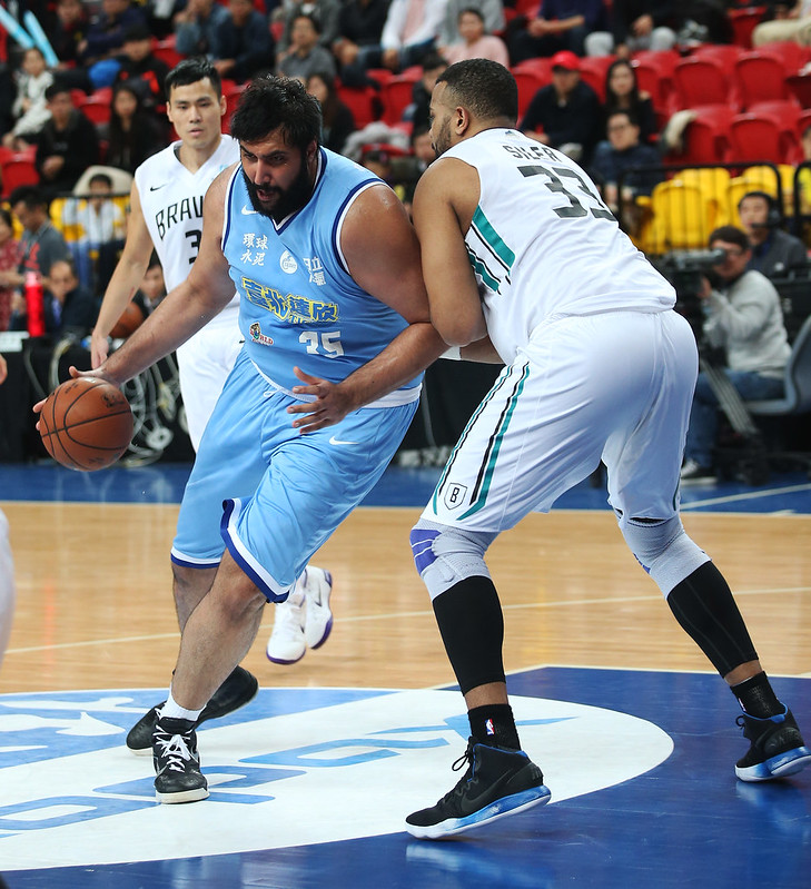 300公斤的對決！　布拉重壓塞勒