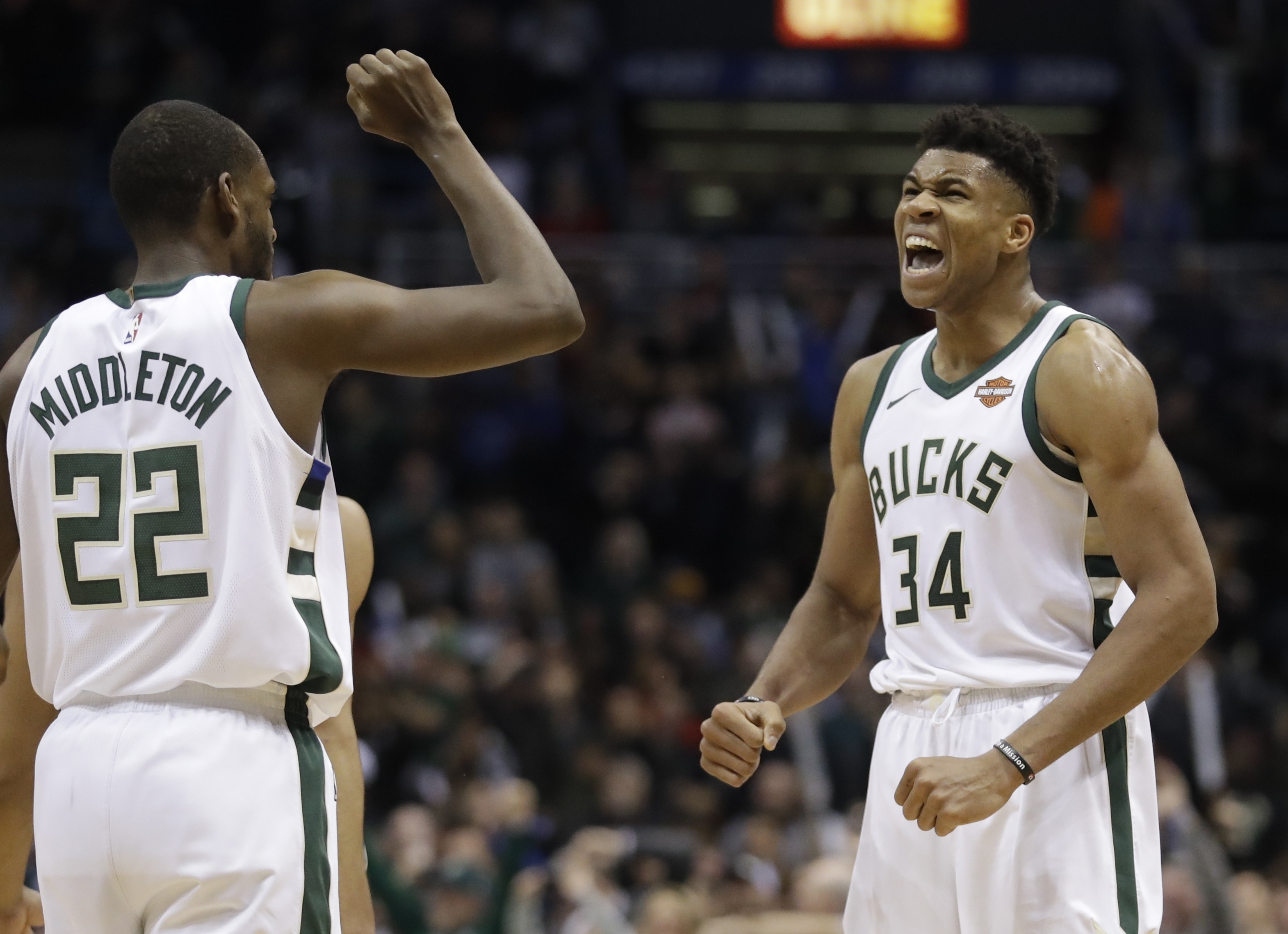 險勝騎士　公鹿Antetokounmpo：重要的一步