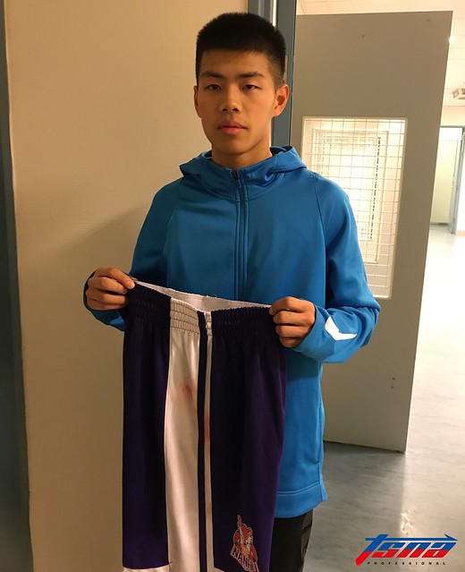 陳孝榕戰到球褲滲血　南湖收複賽第2勝