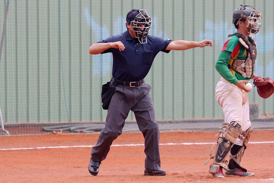 業餘裁判非難事　目標A級國際水準