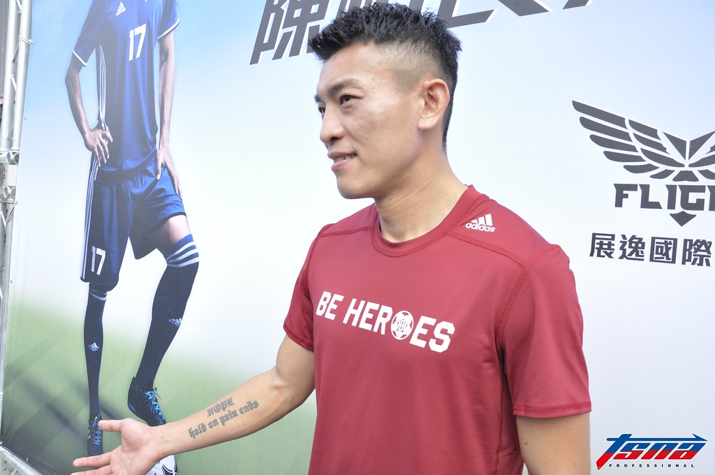 陳柏良刺青別具意義　成訓練營球衣LOGO