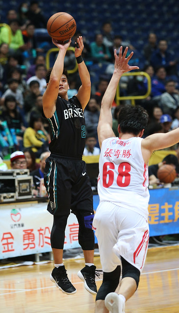 洋將僅出手5次　洪志善：只用1隻手比賽