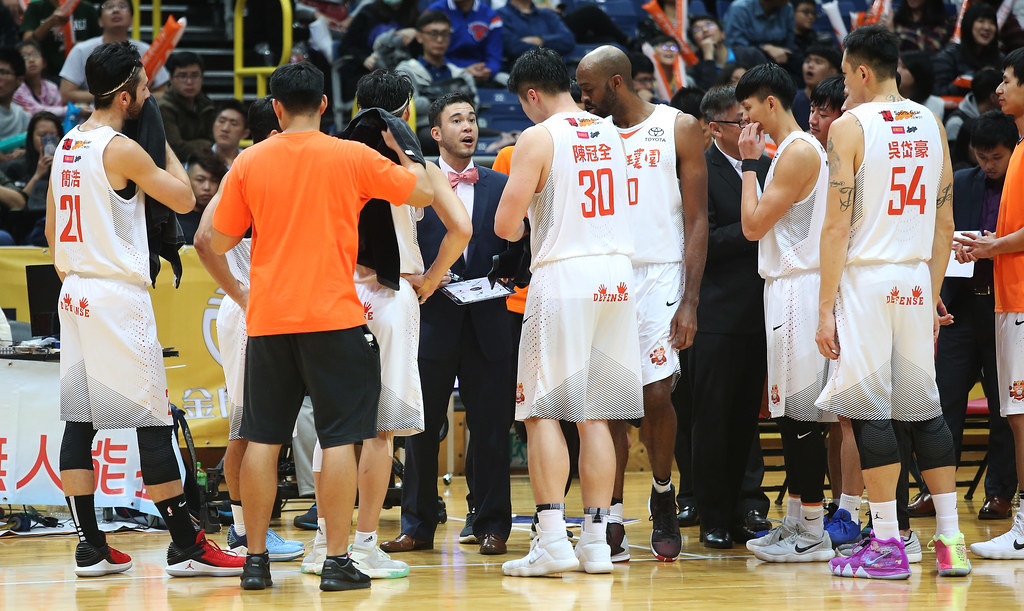 璞園獲勝一吐怨氣　麥班達：每場都該這樣