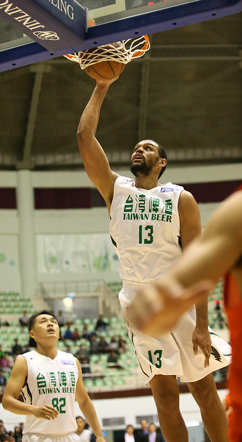 裕隆換掉奈維爾　歐布萊恩晚間抵台