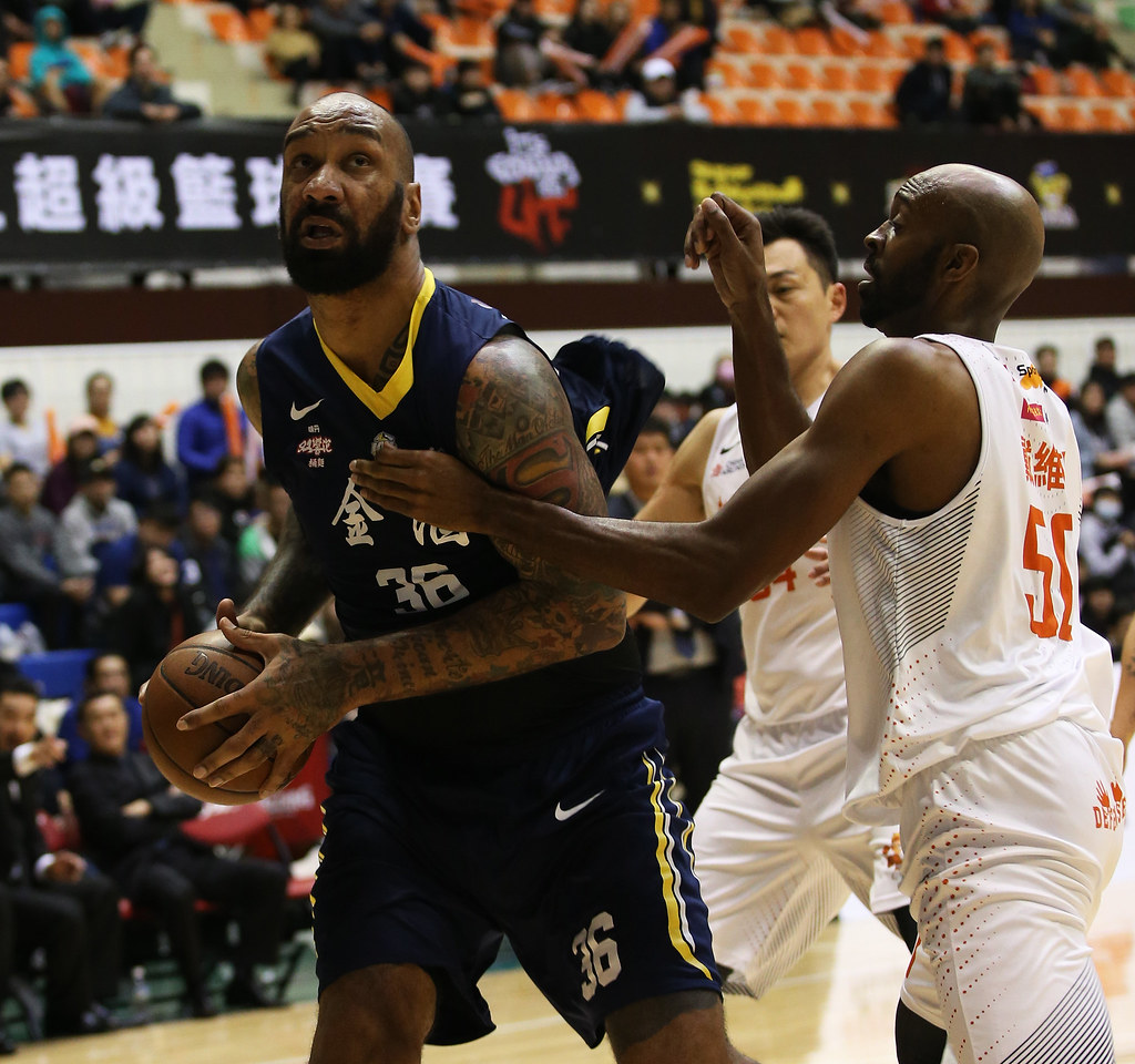 拉莫斯雙20無用　金酒遭璞園逆轉