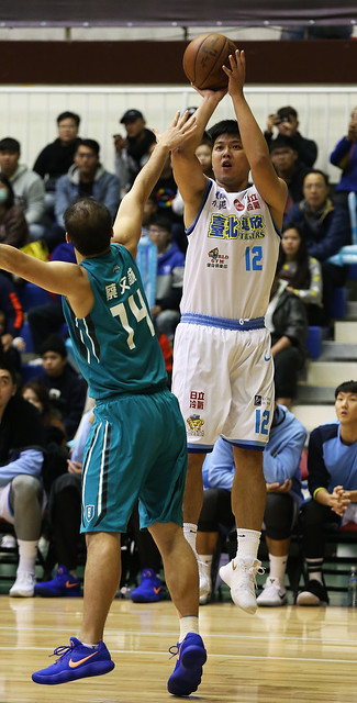 生涯3千分達標　林宜輝23分助達欣退富邦