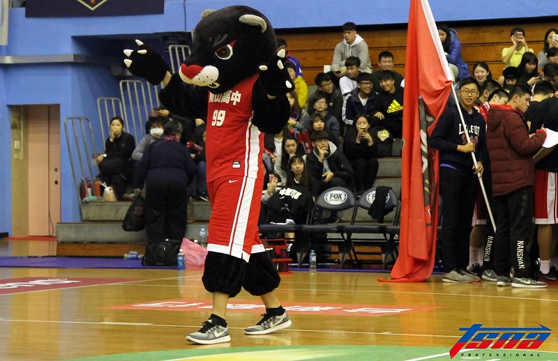 腳傷仍想為球隊貢獻　吳沛嘉化身「南山豹」