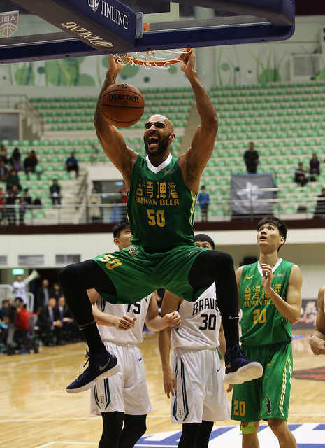 李恩椎間盤突出　情況不樂觀