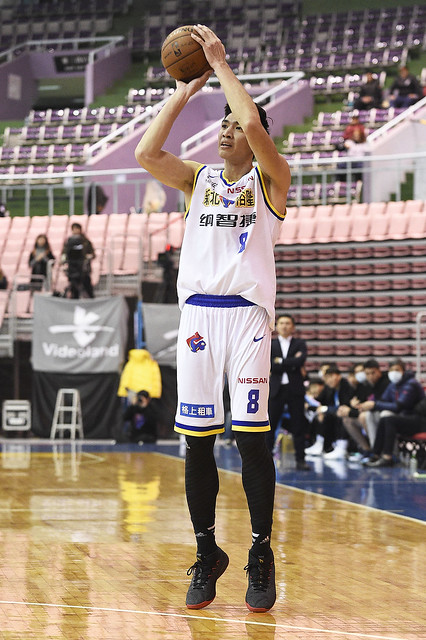 裕隆擊敗達欣　穩坐龍頭過新年