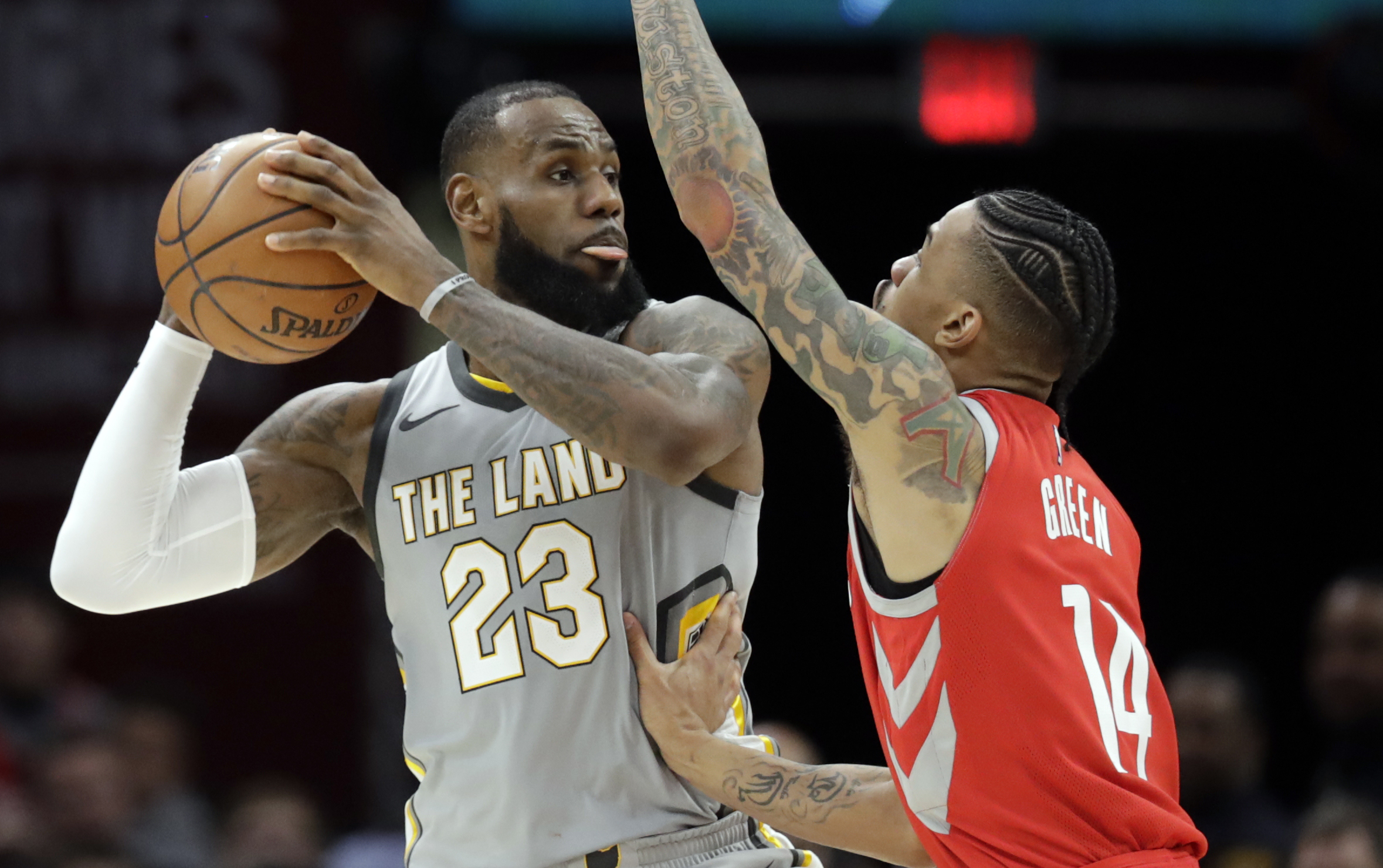 慘輸火箭32分　LeBron：無言