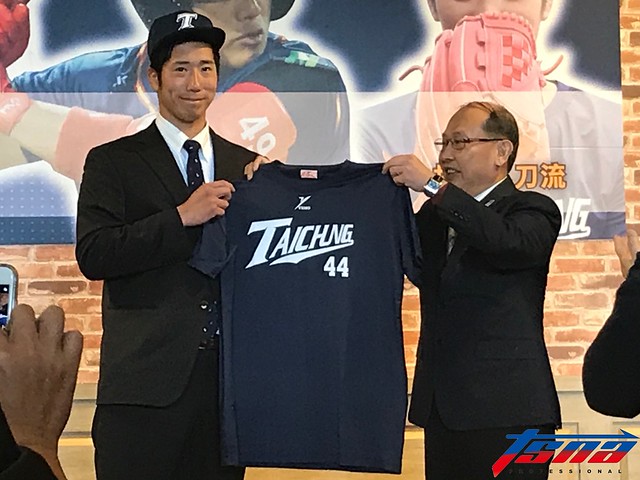 巨人育成二刀流加盟　長江翔太期待與打者對決
