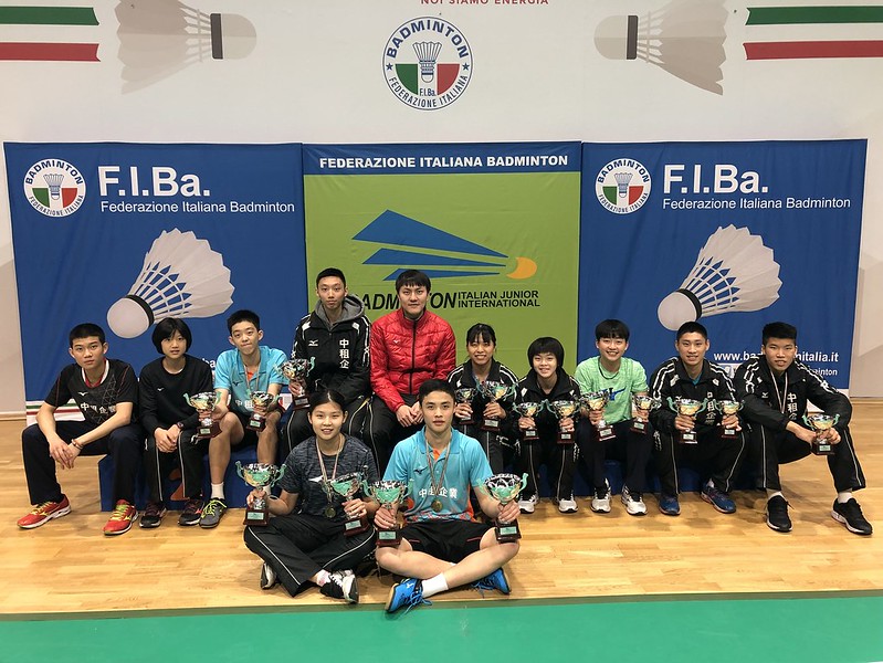 義大利青少年羽球　中租企羽奪5金