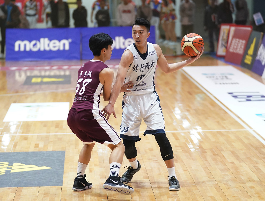 健行首辦UBA　接駁車、專人指引好貼心