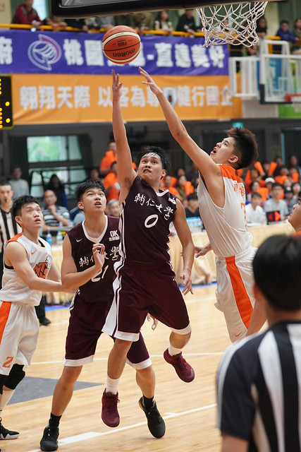 賴廷恩帶傷硬拚　周暐宸很心疼