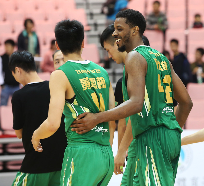 夏普助台啤保生機　拉莫斯氣到走人