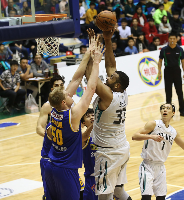 駭「塞」戰術失敗　富邦2比0裕隆