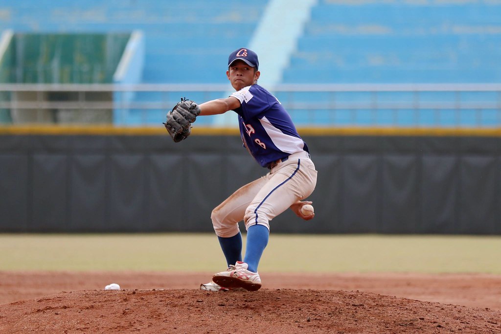 朱豪傑強勢壓制　中山笑迎季軍