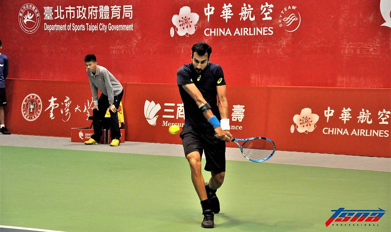 Bhambri沉著應戰　直落2奪三太子男單冠軍