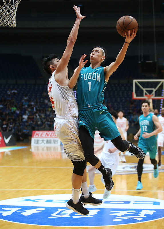 不在哥哥面前漏氣　林書緯助隊扳平璞園