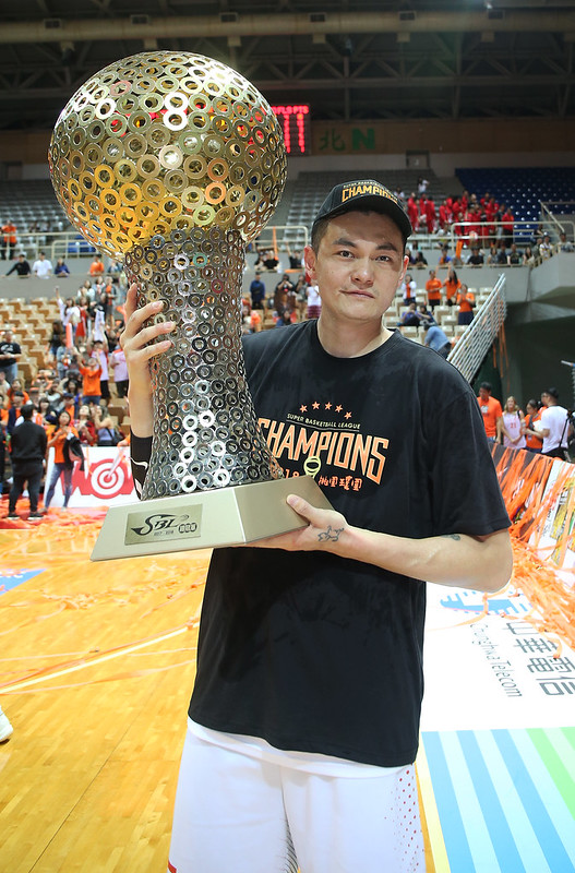 吳岱豪棒打老東家　林金榜收最感動1冠