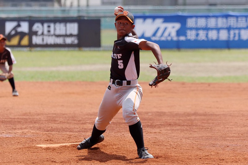 完投6局又開轟　王維喆助新街獲勝