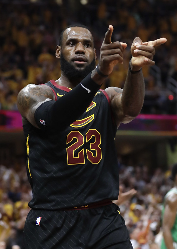 面對充滿敵意客場　LeBron呼籲保持同樣心態