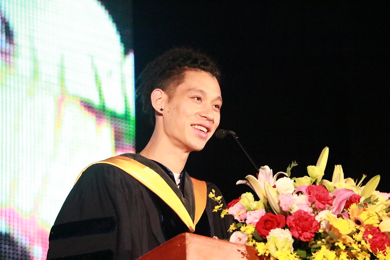 偉大就要瘋狂　林書豪勉政大學子勇敢追夢