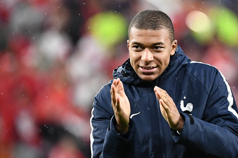 法國闖進世界盃16強　Mbappe嚐到夢想成真滋味