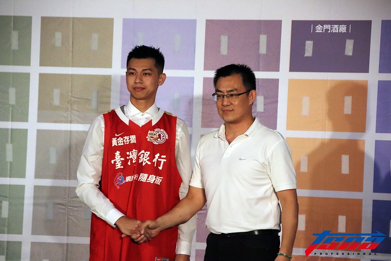 狀元責任重大　陳昱瑞盼成台銀即戰力