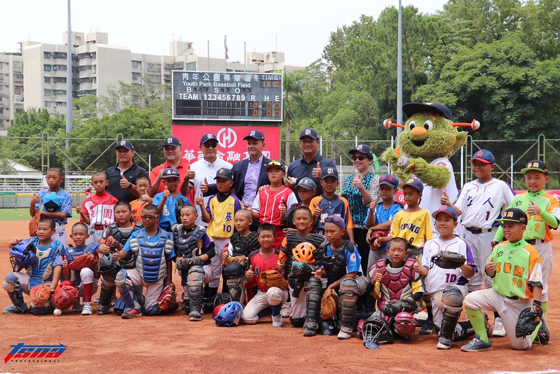 棒球和教育緊密連結　辜仲諒現身支持MLB CUP